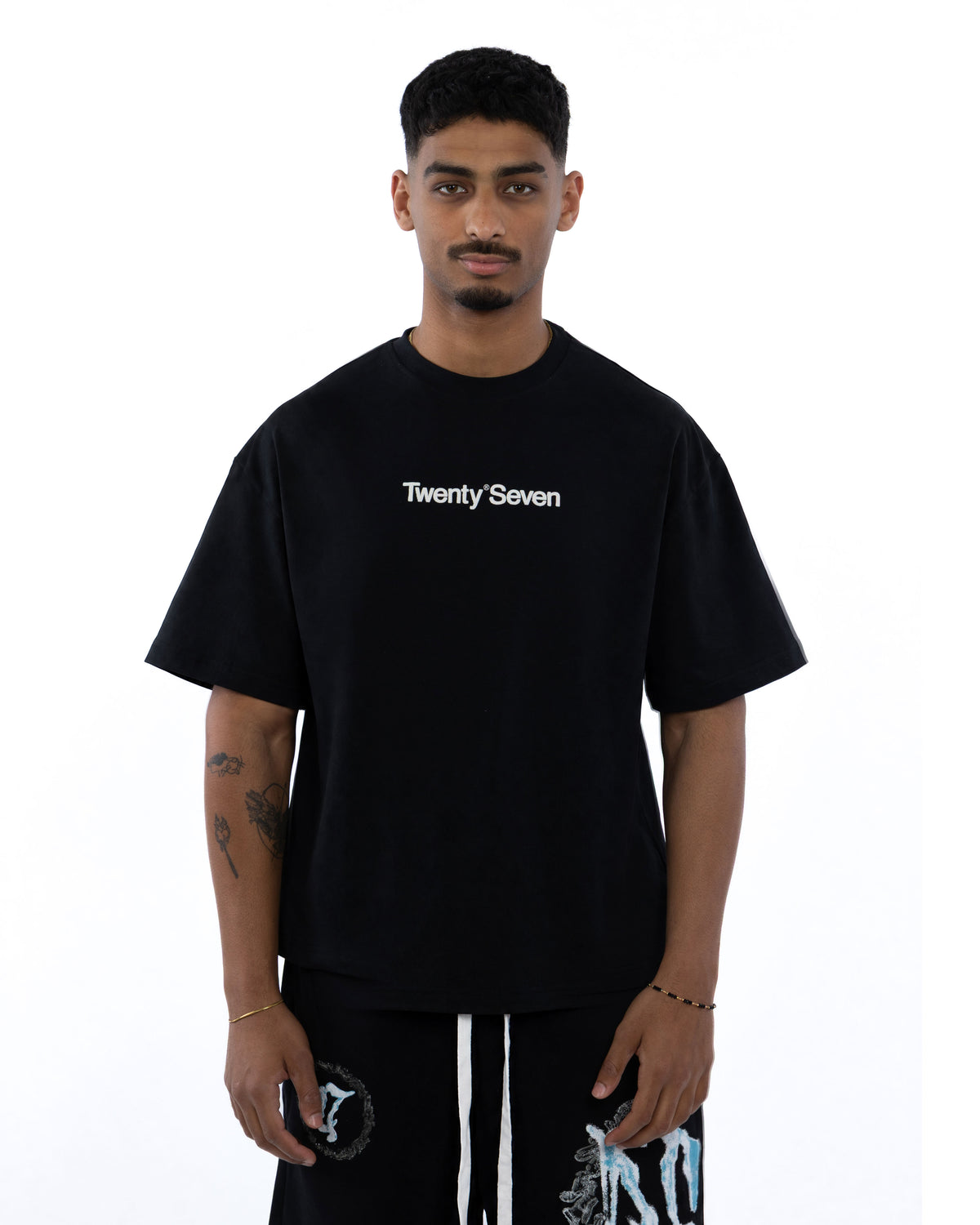 BLACK VII LINE TEE